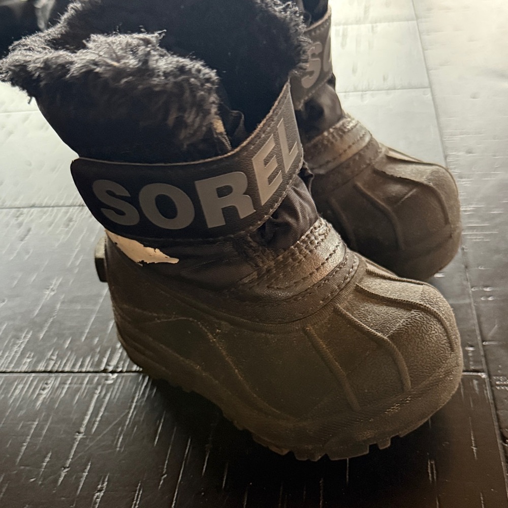 Toddler Snow Commander™ Boot in Black/Charcoal